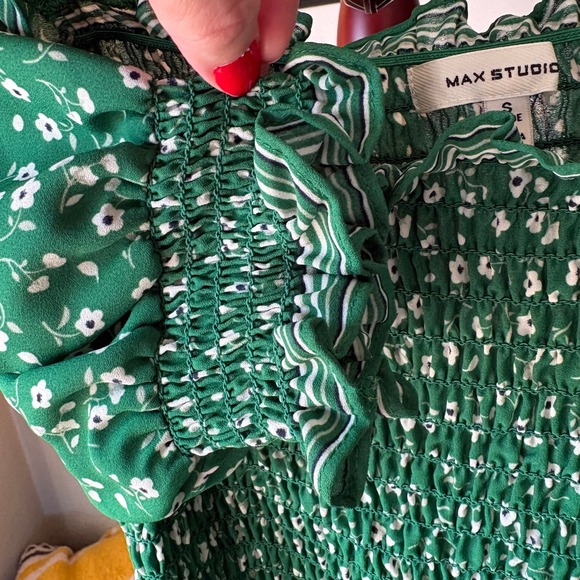 Max Studio Floral Blouse S Smocked Puff‎ Sleeve Romantic Cottagecore Top - Picture 8 of 10